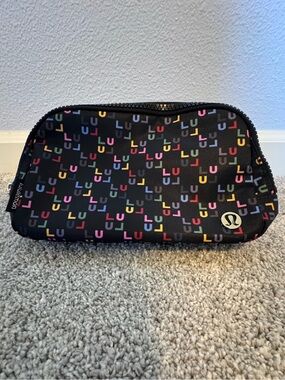 lululemon everywhere belt bag carob brown 1 Litre (Carob Brown/Black) : Buy Online at Best Price in KSA Keep them close in this versatile belt bag that helps you get out the door and on to your next adventure Lululemon's belt bag now comes